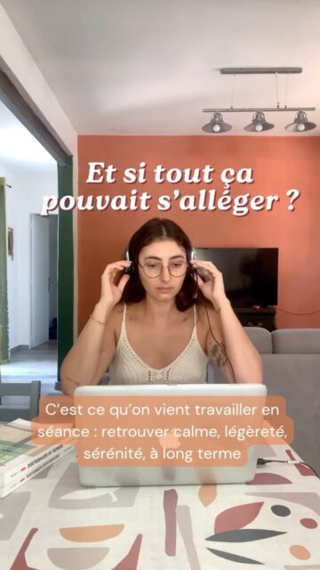 Tu te reconnais dans une de ces situations ? Le corps épuisé le soir mais tes pensées qui tournent en boucle. Toujours trop de choses à faire, et jamais assez de temps. Porter tout, pour tout le monde. Et ce corps qui a fini par parler à ta place — dos, épaules, mâchoires, nuque, sommeil difficile, émotions en vrac et j’en passe.
Si tu as coché au moins une case, ce n’est pas que tu es « trop sensible » ou « pas assez organisée ». C’est juste que tu portes beaucoup, depuis trop longtemps. Et tout ça peut s’alléger. Tu as déjà les ressources en toi pour retrouver du calme, de la légèreté, et une vraie sérénité sur le long terme —> il te manque juste la méthode pour y revenir.
C’est ce qu’on vient travailler ensemble en séance.
👉 Mon calendrier est ouvert dès maintenant — réserve ta première séance, le lien est dans ma bio.Et dis-moi en commentaire : laquelle de ces situations t’a le plus parlé 👇#sophrologie #chargementalefemme #sophrologue ##calme